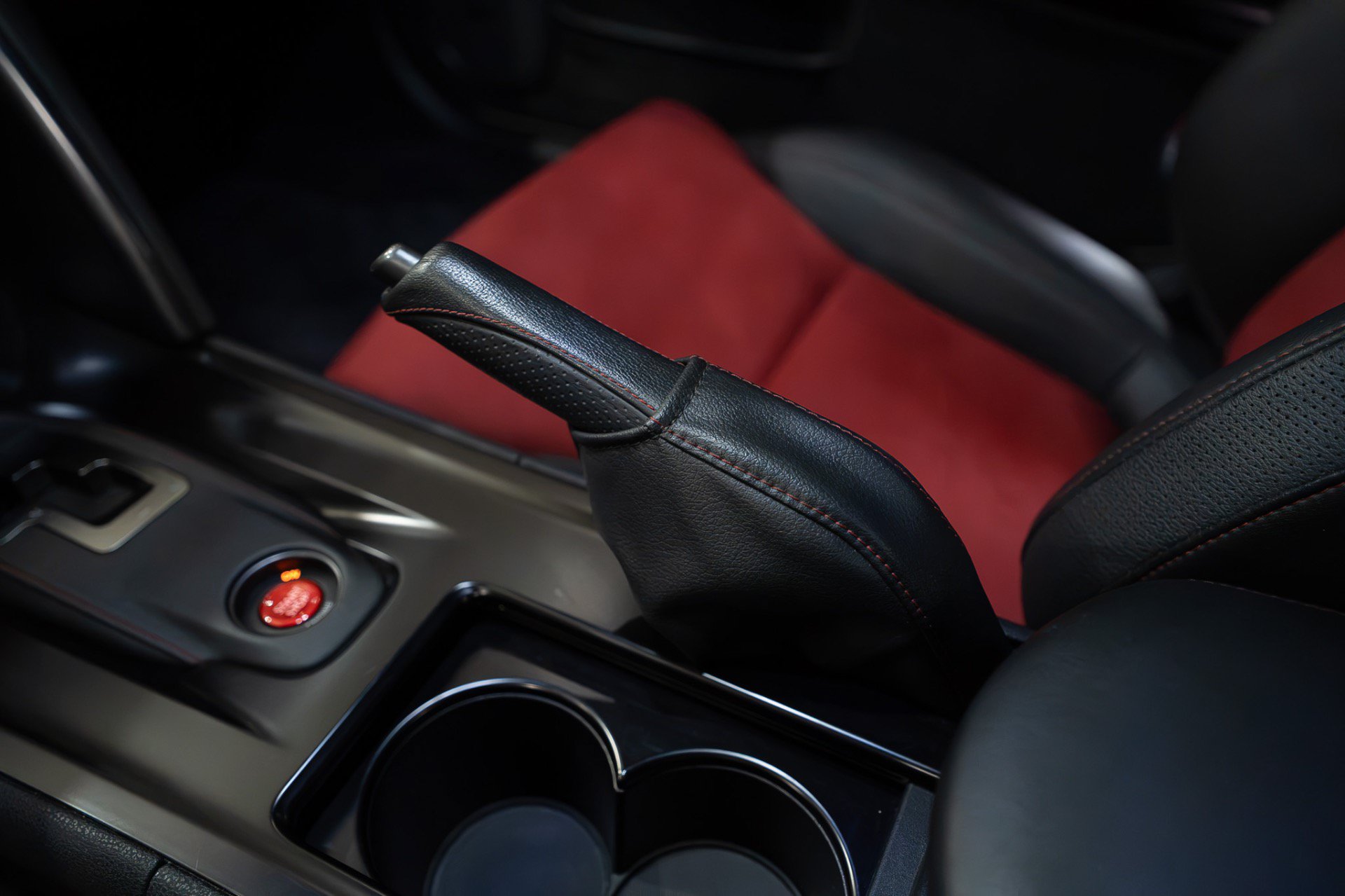 Used 2016 Nissan GT-R NISMO AWD/4WD image 24