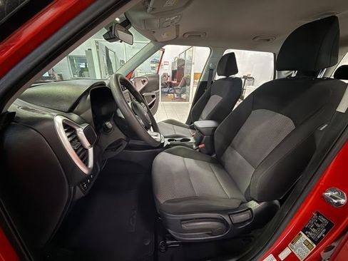 Used 2024 Kia Soul LX w/ Option Group 015 image 10