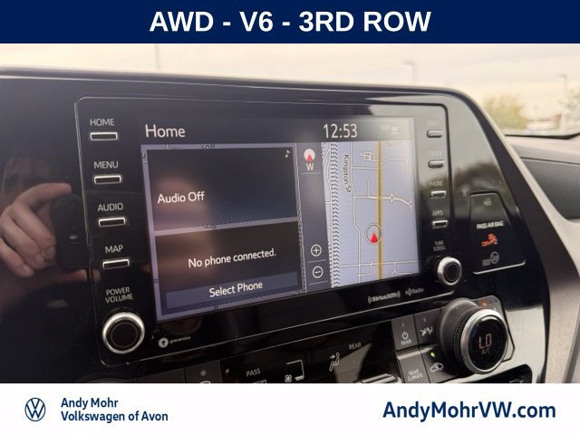 Used 2021 Toyota Highlander XLE AWD/4WD image 24
