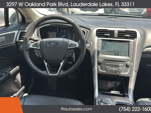 Used 2018 Ford Fusion SE w/ Equipment Group 602A FWD image 29