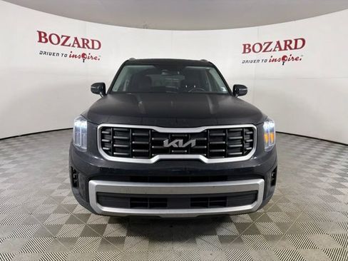 Used 2024 Kia Telluride S w/ S Sunroof Package FWD image 2
