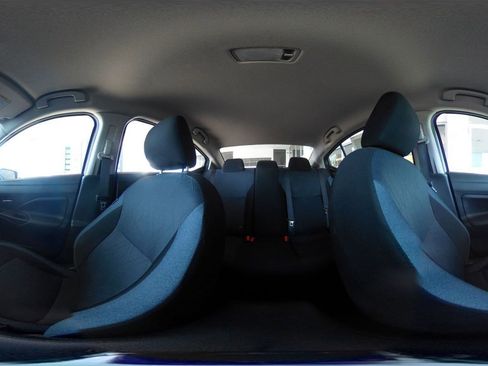 Used 2025 Nissan Versa SV image 42