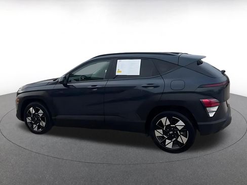 Used 2025 Hyundai Kona SEL image 11