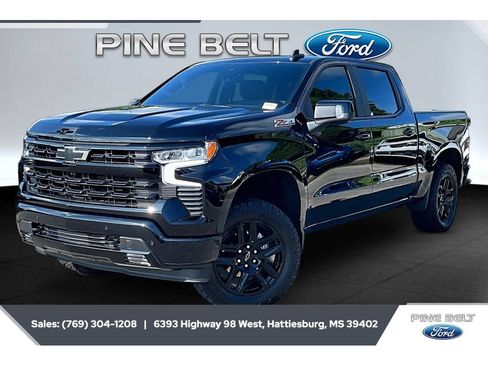 Used 2025 Chevrolet Silverado 1500 RST w/ Convenience Package II AWD/4WD image 10