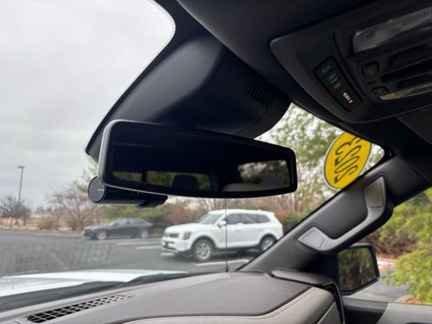 Used 2023 GMC Sierra 1500 SLT w/ SLT Premium Package image 39