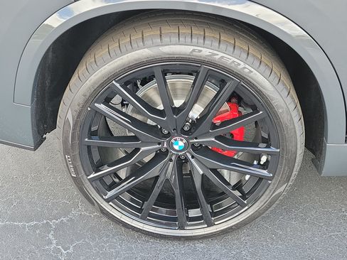 New 2026 BMW X5 xDrive40i w/ M Sport Package AWD/4WD image 5