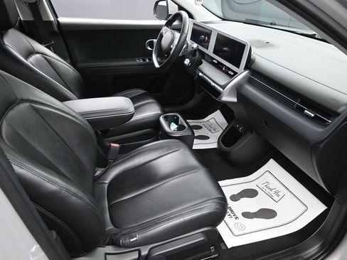 Used 2024 Hyundai Ioniq 5 SE RWD image 33