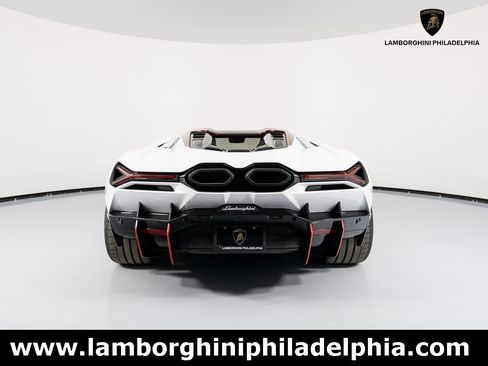 Used 2024 Lamborghini Revuelto image 6
