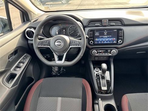 New 2025 Nissan Versa SR w/ Trunk Package image 15