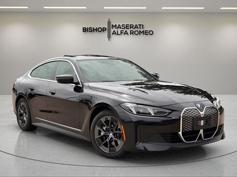 Used 2025 BMW i4 xDrive40i AWD/4WD image 1