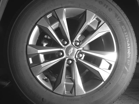 Used 2025 Chevrolet Equinox LT FWD image 14