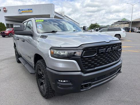 Used 2025 RAM 1500 Warlock AWD/4WD image 3