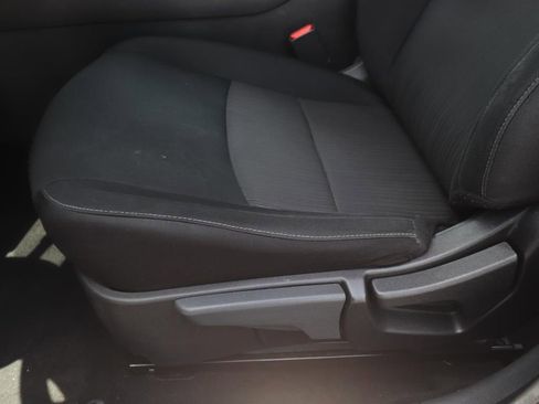 Used 2024 Nissan Sentra SV FWD image 16