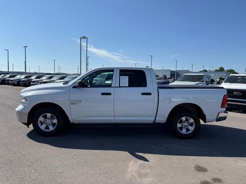Used 2022 RAM 1500 Classic SLT RWD image 37