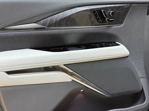 New 2025 Cadillac Escalade IQ Luxury 1 image 12