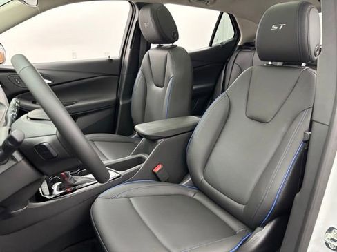 New 2026 Buick Encore GX Sport Touring w/ Advanced Technology Package FWD image 18