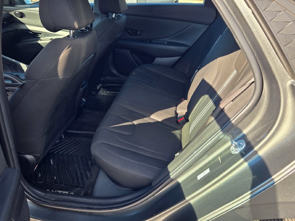 Certified 2025 Hyundai Elantra Sport FWD image 22