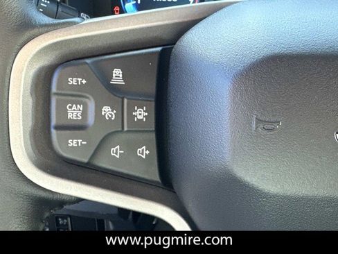 New 2025 Ford Bronco Badlands image 24