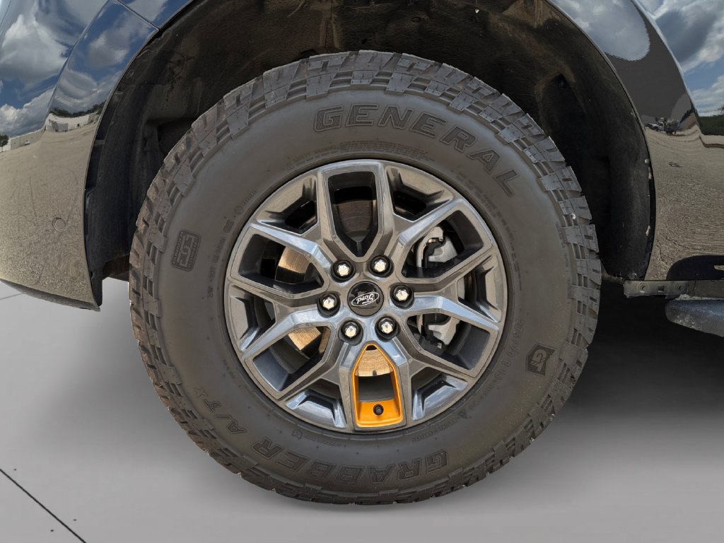 Used 2025 Ford Expedition Tremor AWD/4WD image 27
