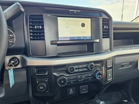 New 2026 Ford F250 XL w/ 360-Degree Camera Package image 15