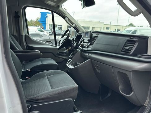 Used 2021 Ford Transit 350 XLT image 9