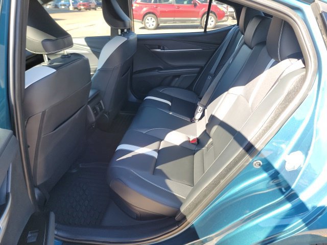 Used 2025 Toyota Camry SE w/ Multimedia Upgrade Package FWD image 9