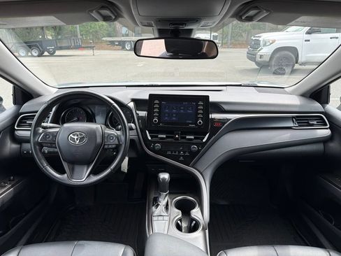 Used 2024 Toyota Camry SE FWD image 8