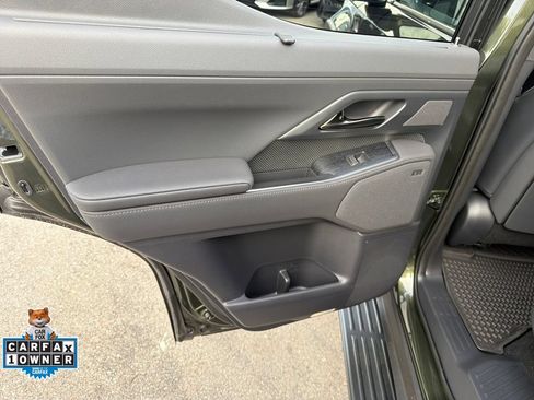 Used 2026 Lexus GX 550 AWD/4WD image 32