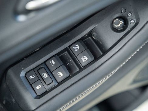 New 2026 Jeep Grand Cherokee Laredo X AWD/4WD image 38