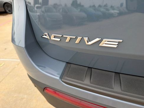 Used 2025 Ford Explorer Active w/ Active Comfort Package AWD/4WD image 10