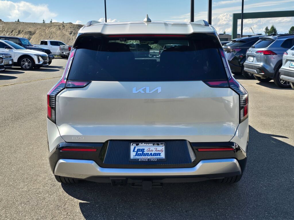 Certified 2024 Kia EV9 Land AWD/4WD image 6