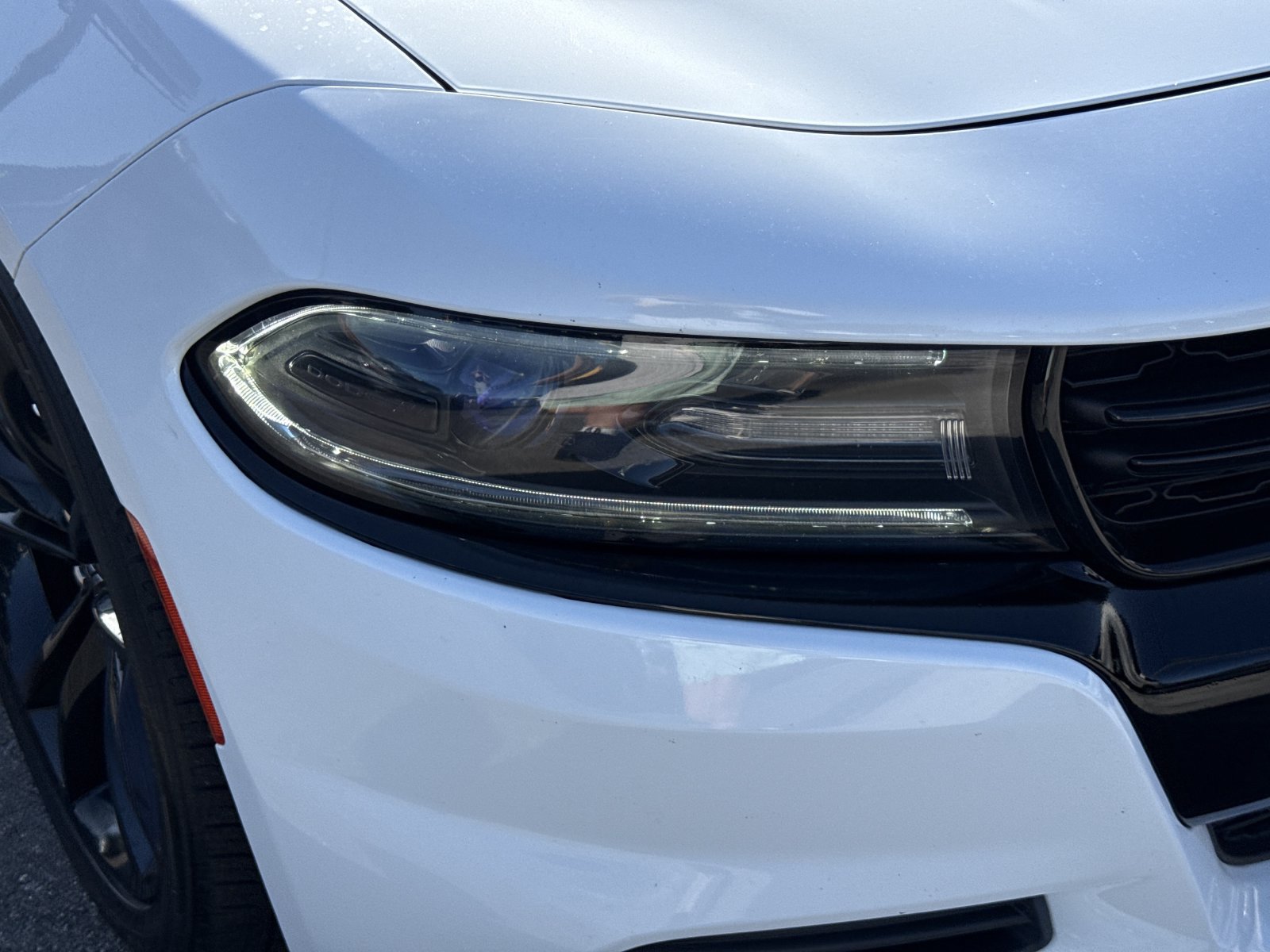 Used 2018 Dodge Charger SXT w/ Blacktop Package RWD image 10