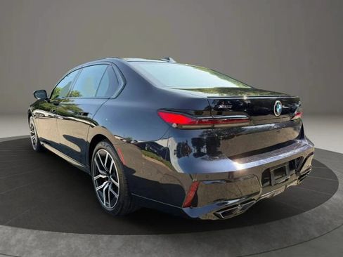 Used 2023 BMW 760i xDrive AWD/4WD image 7