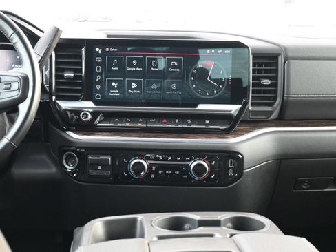 Used 2023 GMC Sierra 1500 SLE image 29