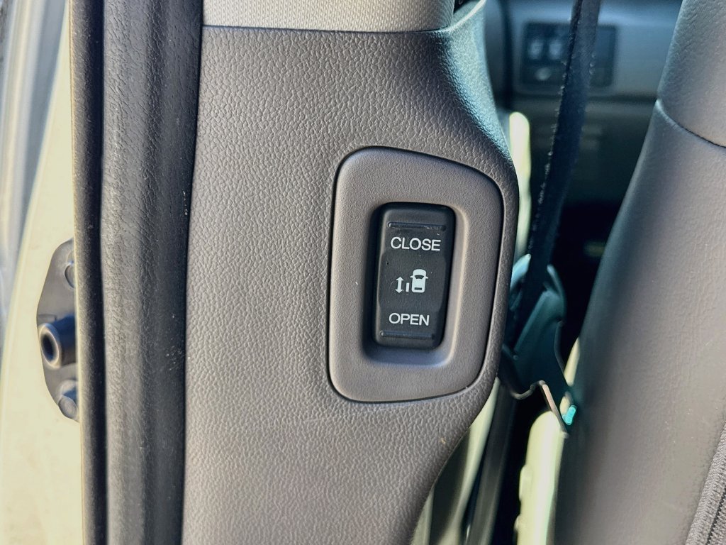 Used 2012 Honda Odyssey EX-L image 33