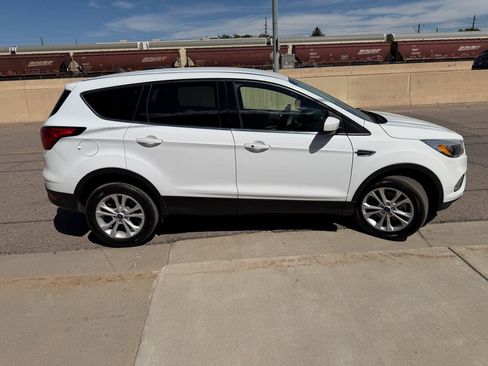 Used 2019 Ford Escape SE AWD/4WD image 6
