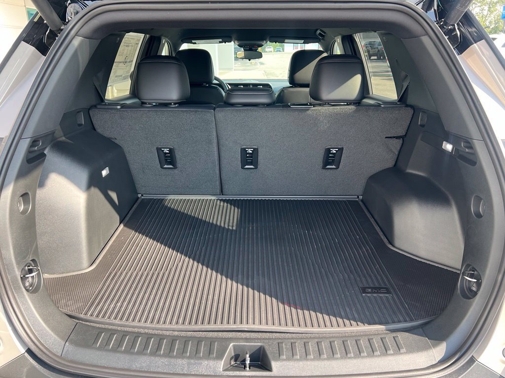 New 2027 GMC Terrain Elevation w/ Elevation Premium Package FWD image 24