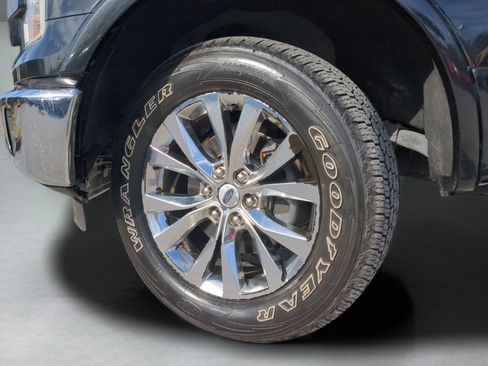 Used 2015 Ford F150 Lariat w/ Equipment Group 502A Luxury image 65