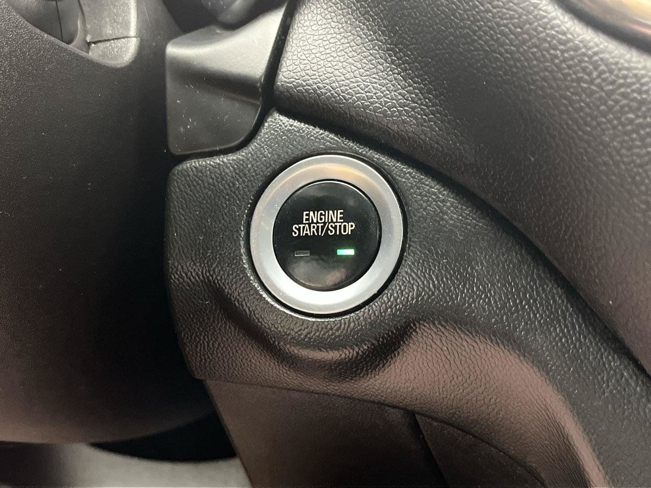 Used 2018 Chevrolet Equinox LT AWD/4WD image 19