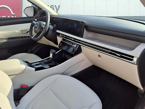 Used 2025 Hyundai Tucson SEL image 14