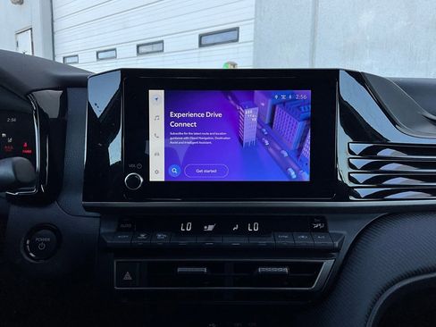 Used 2025 Toyota Camry SE image 26