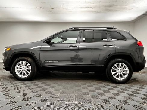 Used 2022 Jeep Cherokee Latitude Lux image 14