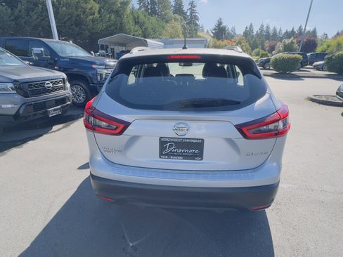 Used 2022 Nissan Rogue Sport SL w/ Premium Package image 6