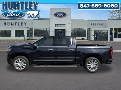 Used 2023 Chevrolet Silverado 1500 High Country w/ High Country Premium Package image 7