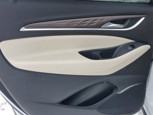 Used 2022 Buick Enclave Avenir w/ Trailering Package, 5000 lbs. image 10