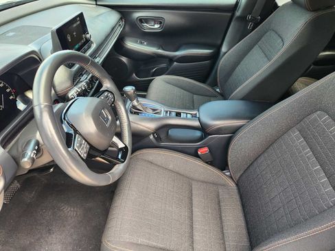 Used 2024 Honda HR-V Sport image 12