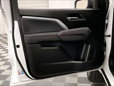 Used 2025 Chevrolet Colorado Z71 image 20