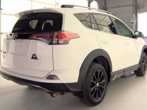 Used 2018 Toyota RAV4 Adventure AWD/4WD image 3