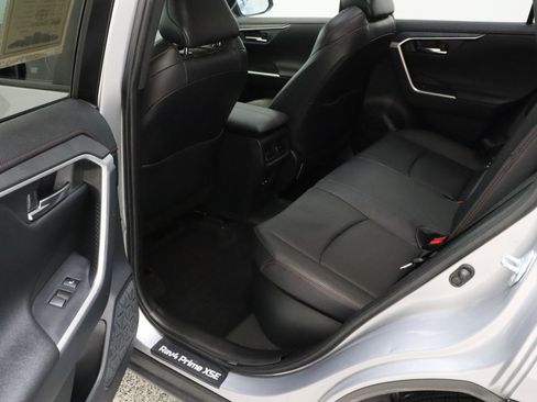 Used 2021 Toyota RAV4 XSE w/ Premium Package AWD/4WD image 33