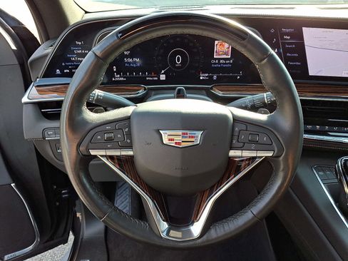 Certified 2023 Cadillac Escalade Premium Luxury w/ LPO, Floor Liner Package AWD/4WD image 19